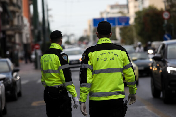 Τριήμερο Αγίου Πνεύματος: Σε ισχύ από σήμερα τα έκτακτα μέτρα της Τροχαίας 