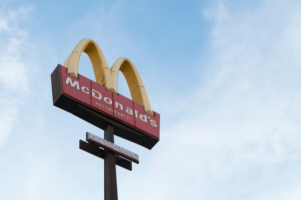 Έτρωγε McDonald’s τρεις φορές τη μέρα για 100 ημέρες - Τι έγινε με το βάρος του
