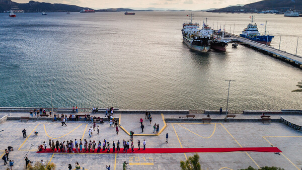 ΣΥΝΟΙΚΙΣΜΟΙ A FESTIVAL: Ξεκινά το πιο μεγάλο, ανοιχτό φεστιβάλ της Ελευσίνας