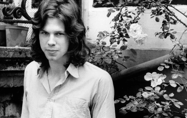 Nick Drake: Η μπαλάντα της σιωπηλής αυτοκαταστροφής