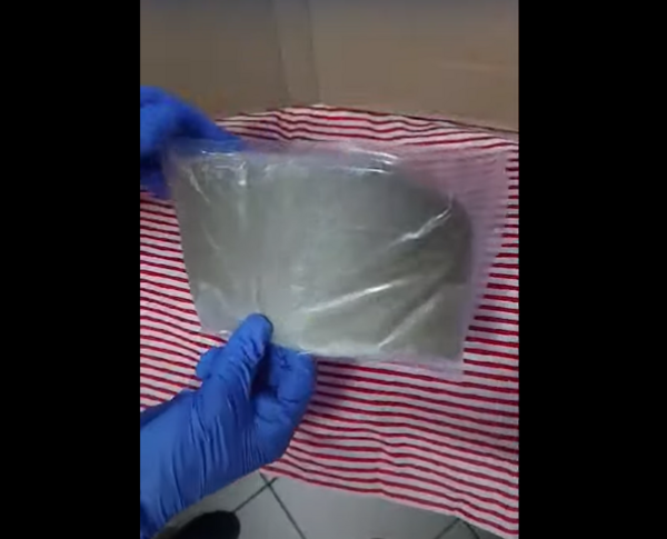 ΑΑΔΕ: Βρέθηκαν 9 κιλά ηρωίνης μέσα σε μαξιλαροθήκες