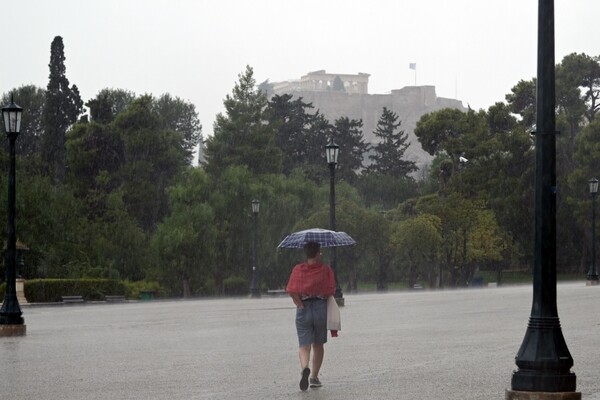 Καιρός: Άστατος με βροχές και καταιγίδες - Μέχρι 31 βαθμούς η θερμοκρασία