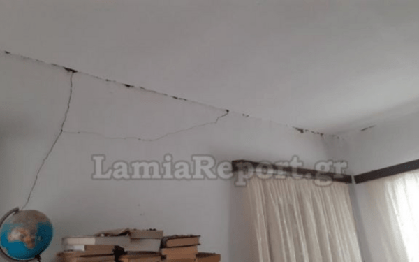 Σεισμός στην Αταλάντη: Ζημιές σε σπίτια και εκκλησίες στη Λοκρίδα– Πού θα είναι κλειστά τα σχολεία