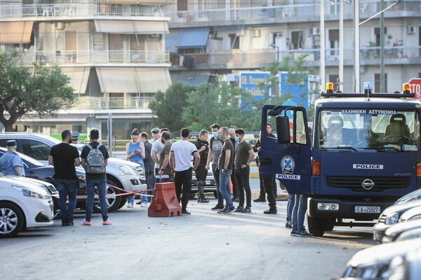 Κλεμμένο όχημα με βαρύ οπλισμό στον Νέο Κόσμο – Υποψίες για σύνδεση με τη διπλή δολοφονία στον Κορυδαλλό