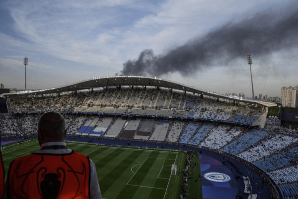 Τελικός Champions League: Φωτιά κοντά στο γήπεδο Ατατούρκ- Δεν επηρεάστηκε η έναρξη του αγώνα