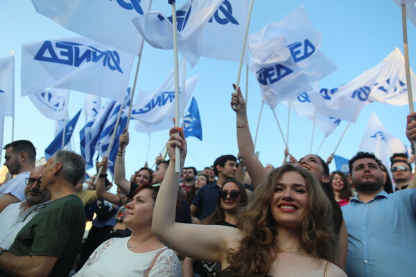 Μητσοτάκης: Να φέρουμε εκλογικό καύσωνα- Να χτυπήσουμε 40άρια και βάλε στα ποσοστά μας