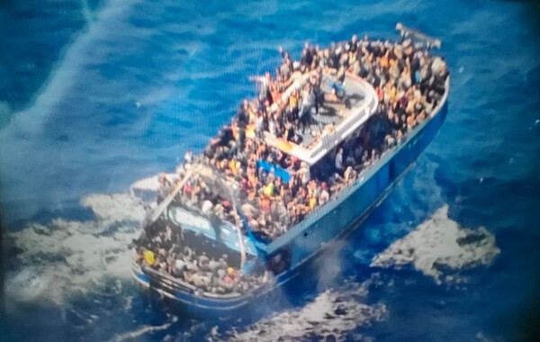 H Frontex λέει ότι προσφέρθηκε να στείλει αεροσκάφος πριν το ναυάγιο στην Πύλο- Το Λιμενικό «δεν απάντησε»
