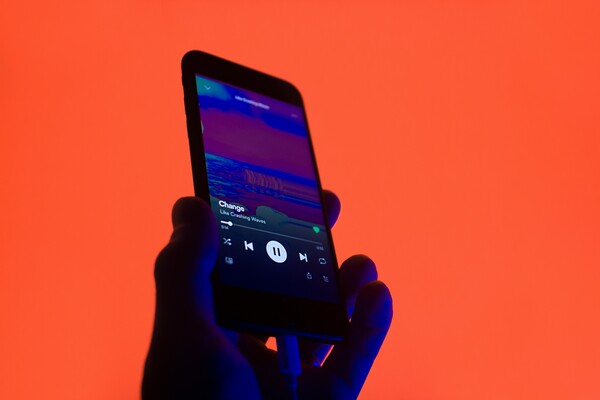 Spotify: Σκέψεις να αυξήσει τη συνδρομή του- Η νέα υπηρεσία που προσφέρει