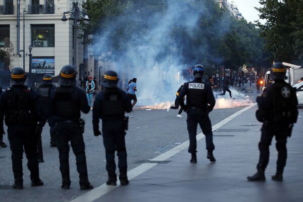 Γαλλία: Τέταρτη νύχτα επεισοδίων και τουλάχιστον 470 συλλήψεις- Σκέψεις να κηρυχθεί κατάσταση έκτακτης ανάγκης