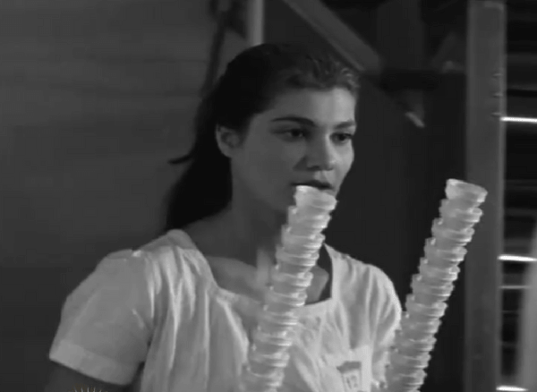 Το νοσταλγικό βίντεο της Finos Film για τα παγωτά 
