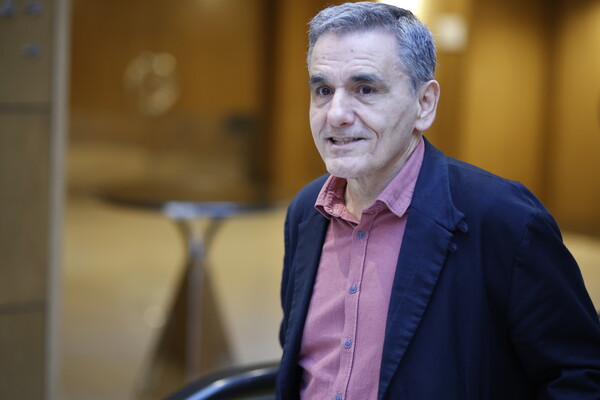 Ευκλείδης Τσακαλώτος: Ανακοινώνει σήμερα την υποψηφιότητά του για την προεδρία του ΣΥΡΙΖΑ