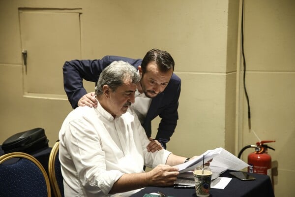 Μια νέα πλειοψηφία διαμορφώνεται στον ΣΥΡΙΖΑ