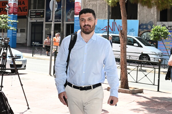 Μία νέα πλειοψηφία διαμορφώνεται στον ΣΥΡΙΖΑ