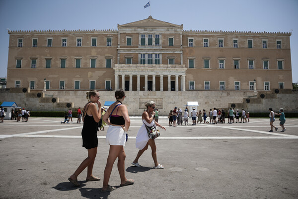 Χρήσιμες οδηγίες για την αντιμετώπιση της θερμοπληξίας - Τι πρέπει να κάνετε