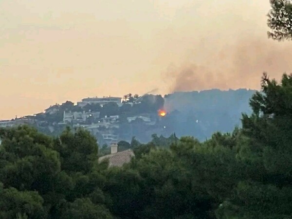 Φωτιά το πρωί στην Κηφισιά - Επιχείρησε ισχυρή δύναμη