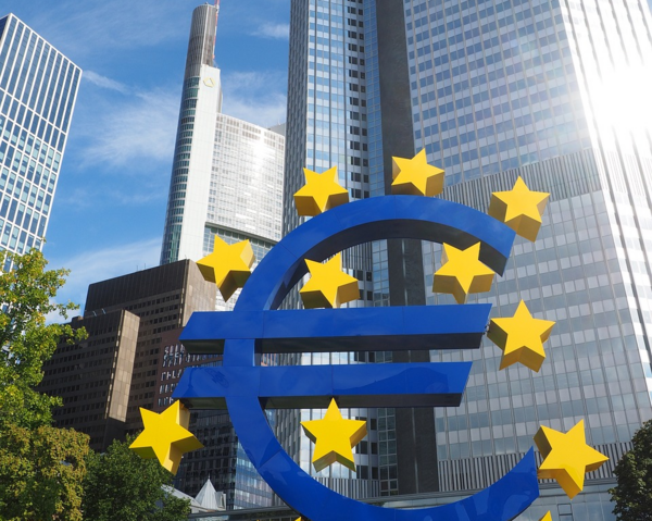 ΕΚΤ: Αύξησε κατά 0,25 μονάδες τα επιτόκια της