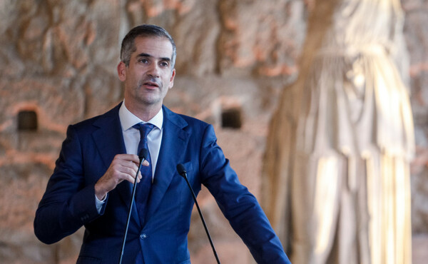 Μπακογιάννης για Κασιδιάρη: Η Δημοκρατία δεν φοβάται, μιλάμε για έναν καταδικασμένο ναζί