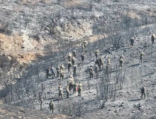 Εκρήξεις στη Νέα Αγχίαλο: Oμάδες του στρατού περισυλλέγουν θραύσματα – Σήμερα το πόρισμα