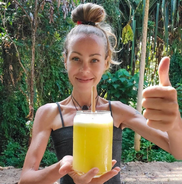 Vegan influencer πέθανε από ασιτία- Έτρωγε μόνο τζάκφρουτ και ντούριαν