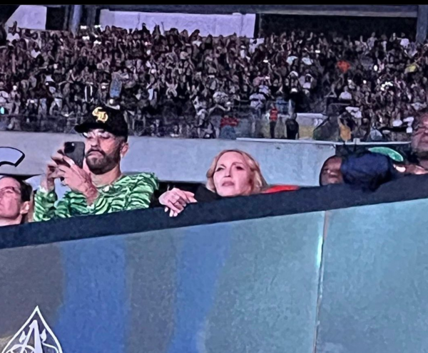 Σε συναυλία της Beyonce η πρώτη δημόσια εμφάνιση της Madonna- Την καλωσόρισε από σκηνής