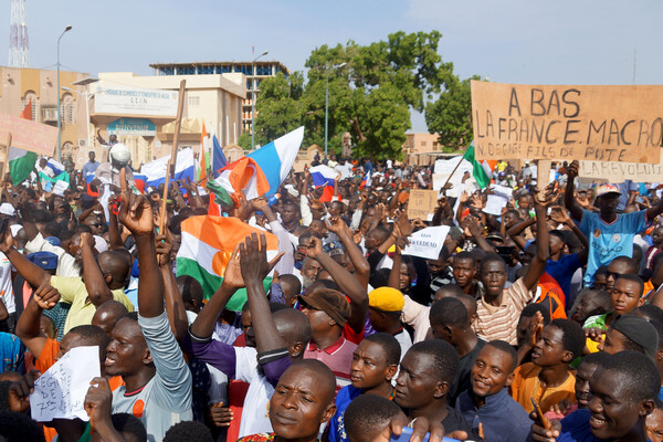 Νίγηρας: Μερική εκκένωση της πρεσβείας των ΗΠΑ - «Δεν υποκύπτουμε σε απειλές», λένε οι πραξικοπηματίες