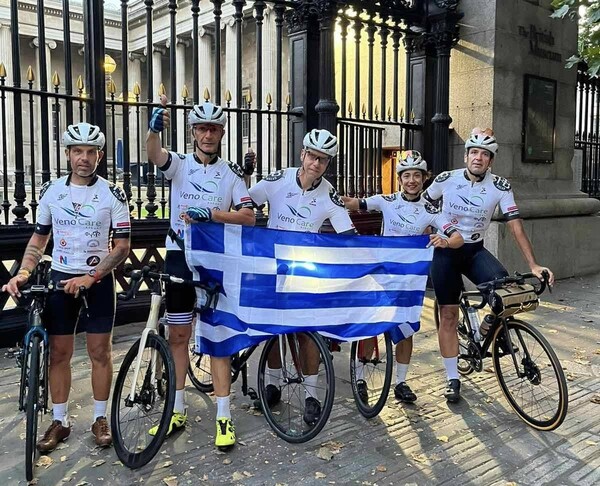Ποδηλατούν για δεύτερη φορά Λονδίνο - Αθήνα για την επιστροφή των Γλυπτών του Παρθενώνα 