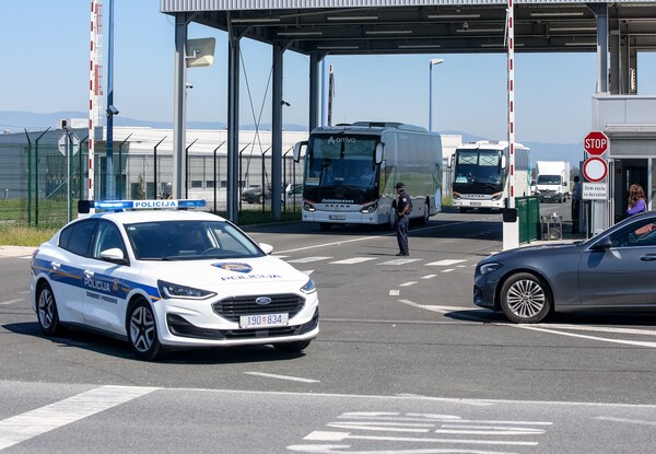 Η αποστολή της ΑΕΚ έφτασε στο Ζάγκρεμπ - Συνοδεία αστυνομικών στο ξενοδοχείο