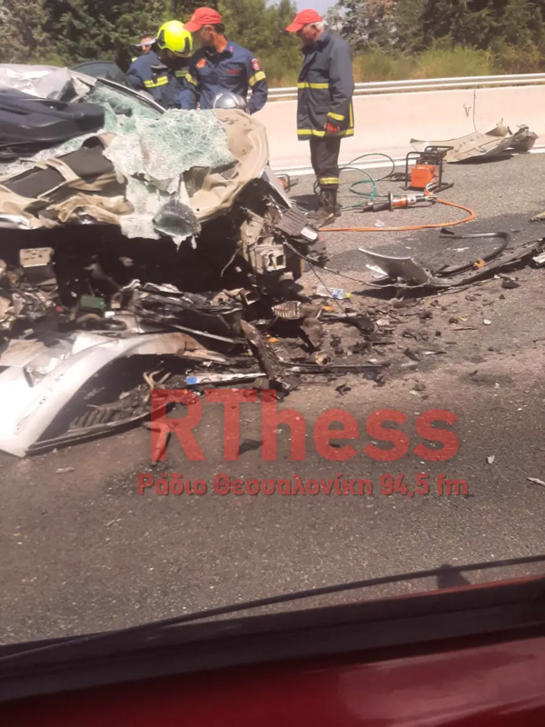 Τροχαίο δυστύχημα στην εθνική οδό Θεσσαλονίκης-Σερρών: Στο χειρουργείο 12χρονος- Σκοτώθηκαν οι γονείς του
