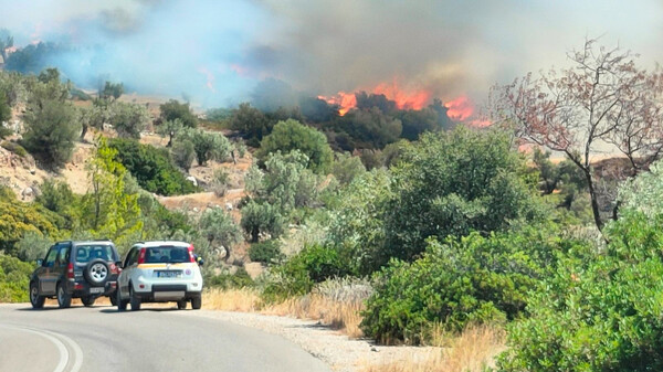 Έκτακτη διυπουργική σύσκεψη στην Πολιτική Προστασία για τις φωτιές - Έρχονται ενισχύσεις από Ρουμανία και Κύπρο