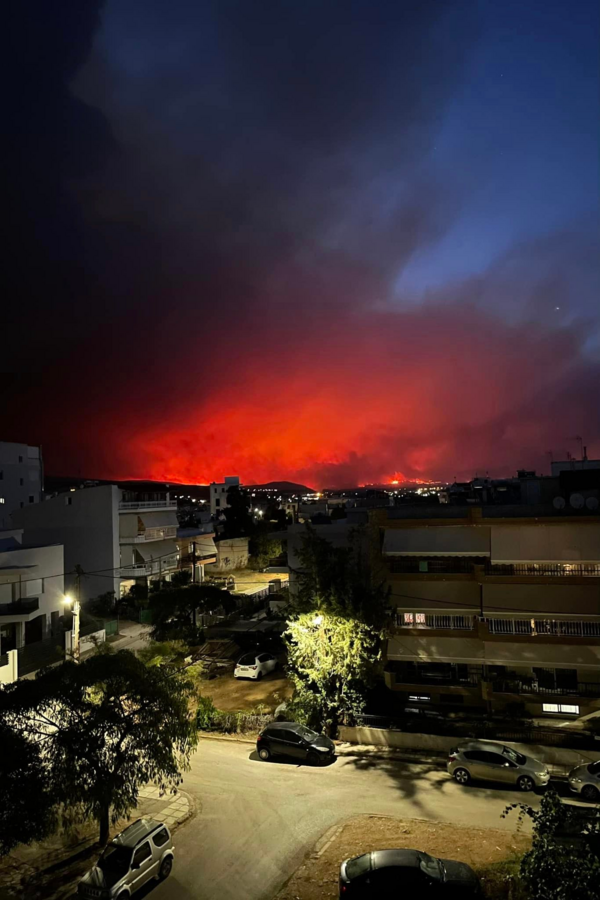 Φωτιά στην Αλεξανδρούπολη: Σε εξέλιξη επιχείρηση για προληπτική εκκένωση του νοσοκομείου