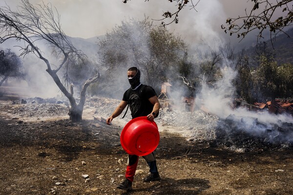 Φωτογραφίες από τα κύρια μέτωπα που μαίνονται στην Ελλάδα