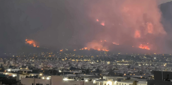 Φωτιά στην Πάρνηθα: 2 μέτωπα, εκκενώθηκαν γηροκομεία- 5η ημέρα στις φλόγες η Αλεξανδρούπολη