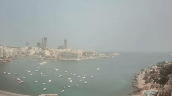 Μέχρι τη Μάλτα και τη Σικελία ο καπνός από τις φωτιές στην Ελλάδα – Καλύφθηκε ο ουρανός