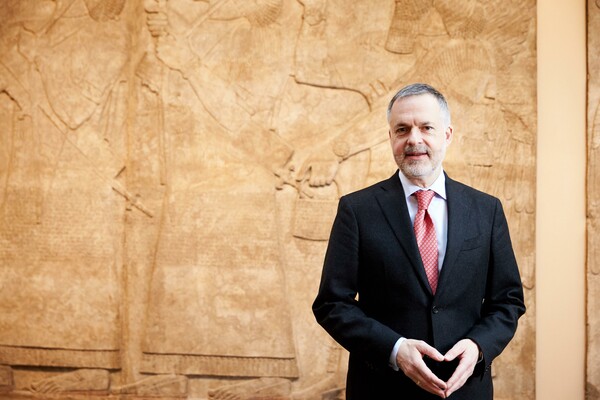 Γιατί παραιτήθηκε ο διευθυντής του Βρετανικού Μουσείου