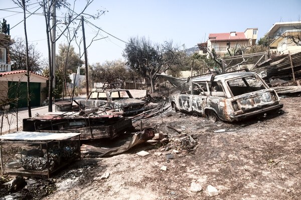 Φωτιές: Χωρίς μεγάλο ενεργό μέτωπο στην Πάρνηθα- Μεγάλο πρόβλημα στη Δαδιά