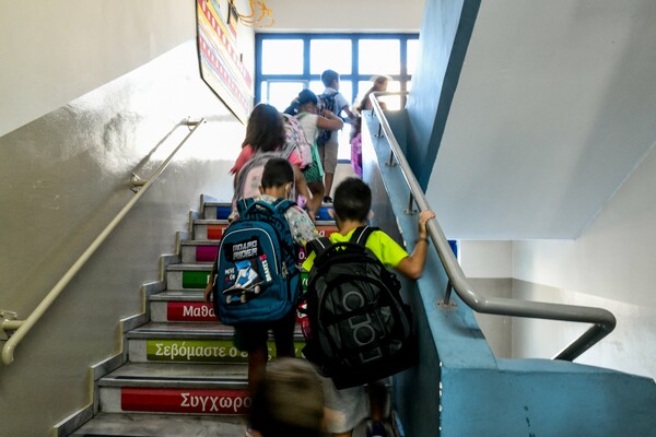 Δόμνα Μιχαηλίδου: Ήδη στα σχολεία τα βιβλία- Σε 75.000 οι θέσεις στους βρεφονηπιακούς σταθμούς