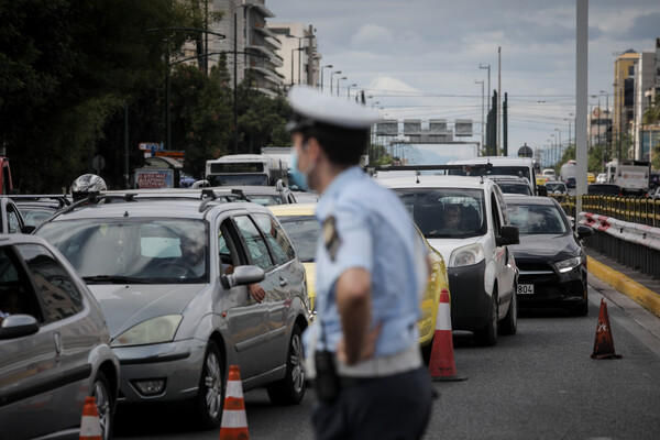 Μποτιλιάρισμα στη λεωφόρο Κηφισού από ακινητοποιημένη νταλίκα