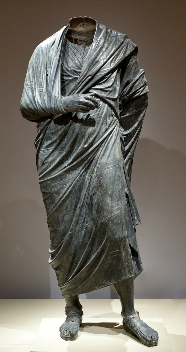 Κλίβελαντ: Κατασχέθηκε άγαλμα του Μάρκου Αυρηλίου από μουσείο- Έρευνα για κλεμμένες αρχαιότητες