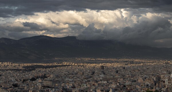 Τι είναι το φαινόμενο της «ψυχρής λίμνης» που φέρνει ακραίες καταιγίδες τις επόμενες μέρες