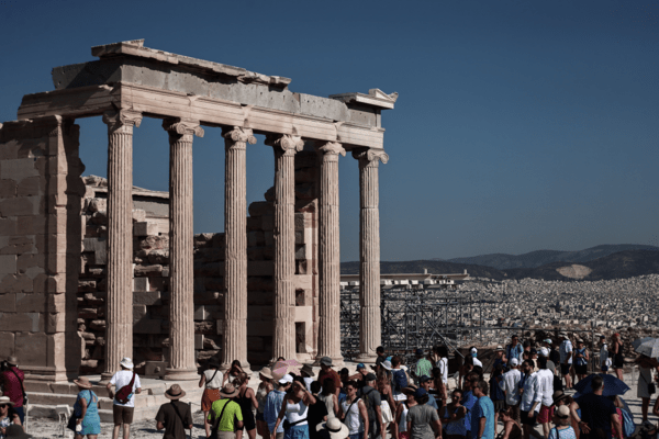 Ακρόπολη: Ξεκίνησε η εφαρμογή του προγράμματος με τις ζώνες επισκεψιμότητας