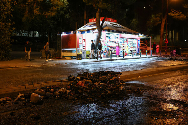Δύο αστυνομικοί τραυματίστηκαν στα επεισόδια στου Ζωγράφου - Αποκαταστάθηκε η κυκλοφορία στη Ούλοφ Πάλμε