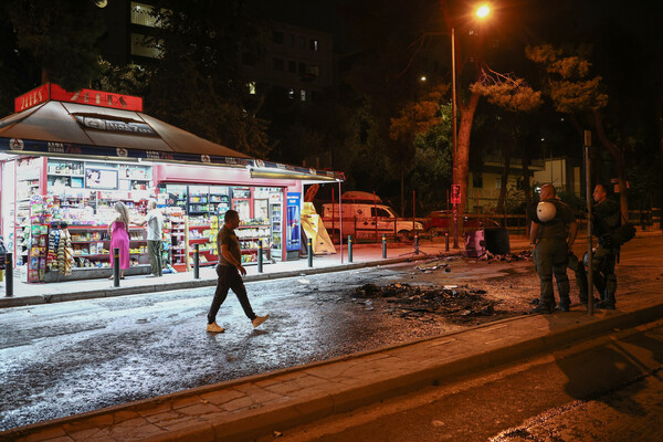 Δύο αστυνομικοί τραυματίστηκαν στα επεισόδια στου Ζωγράφου - Αποκαταστάθηκε η κυκλοφορία στη Ούλοφ Πάλμε
