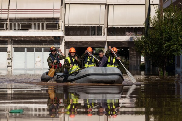 Κακοκαιρία-Θεσσαλία: Λάσπη και απόγνωση- 11 νεκροί, 6 αγνοούμενοι και εγκλωβισμένοι