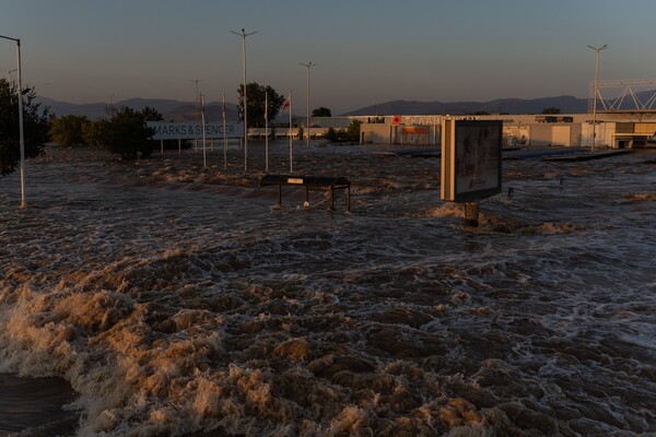 Κακοκαιρία: 15 νεκροί,