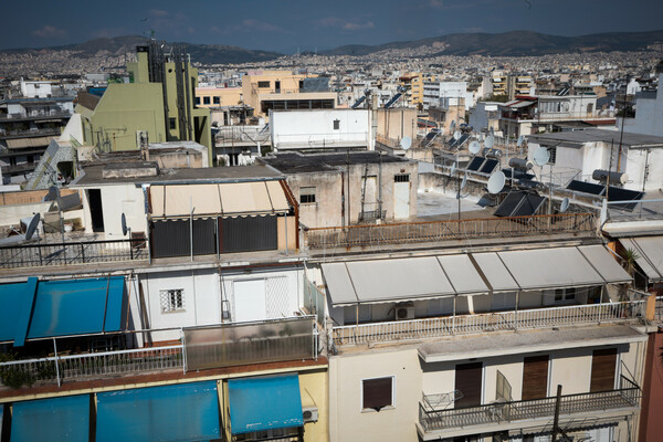 Αθήνα: Κενά διαμερίσματα, απίστευτα ενοίκια