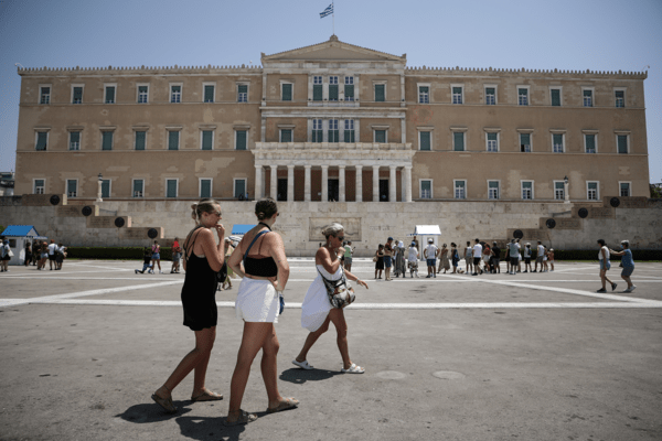 Καιρός: Ανεβαίνει η θερμοκρασία το Σαββατοκύριακο- Πού θα φτάσει τους 36 βαθμούς