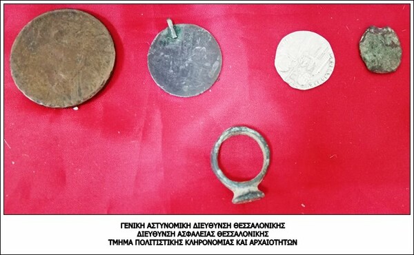 Ξάνθη: Συνελήφθη 71χρονος για κατοχή αρχαιοτήτων - Βρήκαν βυζαντινό δαχτυλίδι και νομίσματα