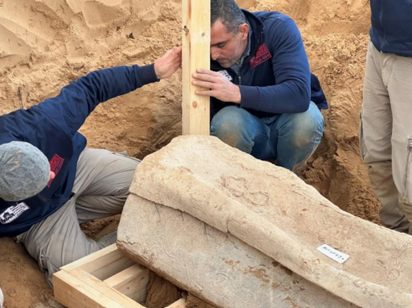 Ανακαλύφθηκε ρωμαϊκό νεκροταφείο στη Γάζα – Στο φως σπάνιες σαρκοφάγοι