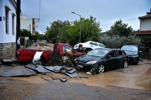 Κακοκαιρία Elias - Θεσσαλία: Μεγάλες καταστροφές στο οδικό δίκτυο – Αποκομμένες περιοχές
