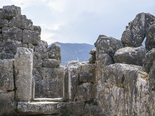 Η αρχαία Πυραμίδα του Ελληνικού στην Αργολίδα